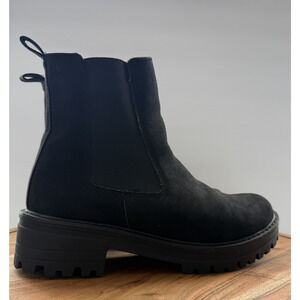 Chelsea Boots Womens Size 7 Black Suede Platform Lug Sole Pull On Casual